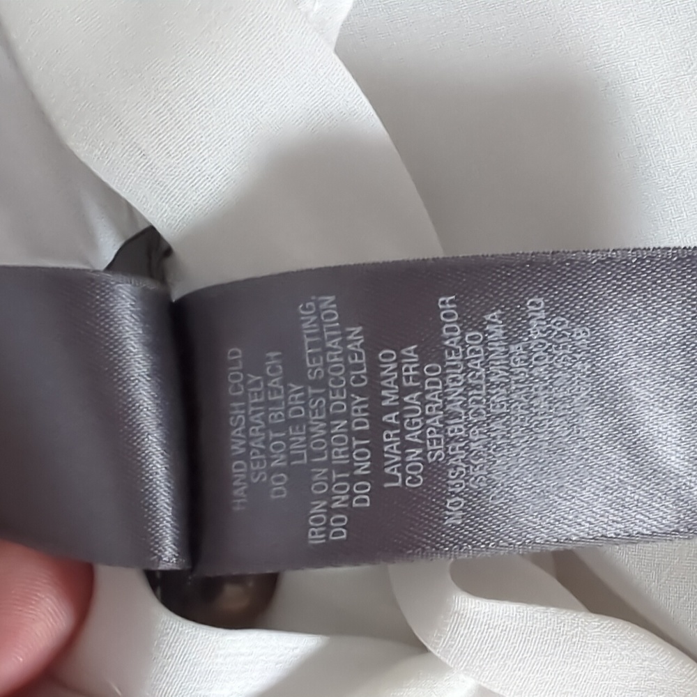 Dress - Picture 6 of 6
